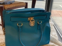 b5774e00-60b6-415d-87d5-8858e7db586c