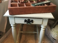 Sweet Vintage Green table