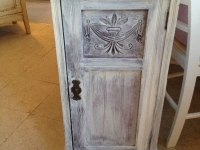 White wash cabinet