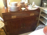 Campaign bar / cabinet