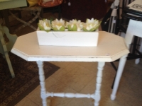 Vintage white shabby chic table