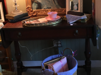 Vintage Mahogany Drop Leaf !