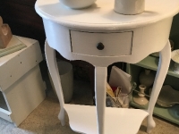 Fabulous shabby demi lune