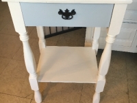 Vintage white/blue side table