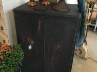 Vintage cabinet
