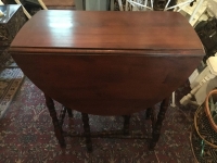 Nice drop leaf