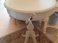 Vintage Round Pedestal