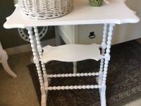 Vintage spindle leg table view 1