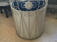 Vintage hamper
