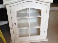 Little shabby display cabinet