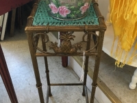 Sweet plant stand