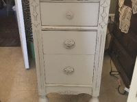 Vintage shabby chic side table !  LOVE !