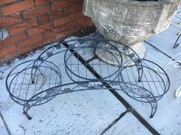 Low plant stand