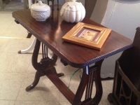 Gorgeous Mahog Side Table