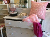 Vintage shabby chippy bureau