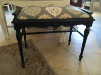 Sweet black upholstered bench