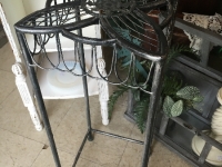 Metal plant stand