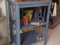 grey-table-with-cutout-sides