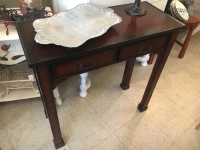 Sweet small desk or hall table