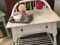 Fun vintage table with spindles!
