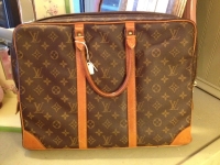 lv-briefcase