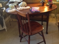 oval-spoon-leg-table