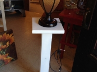 pedestal-and-lamp