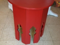 red-taj-mahal-table