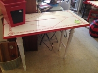 red-white-vintage-island