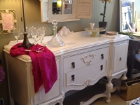 shabby-chic-sideboard
