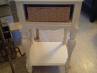 white-basket-table