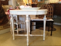 white-shabby-chic-table