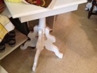 white-victorian-table